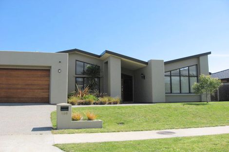 Photo of property in 180 Milne Drive, Paraparaumu, 5032