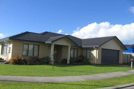 Photo of property in 33 Shankill Place, East Tamaki, Auckland, 2013