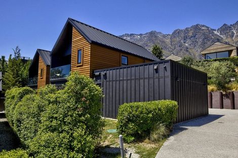 Photo of property in Rannoch Drive, Jacks Point, Queenstown, 9371