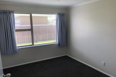 Photo of property in 5a Massey Street, Westown, New Plymouth, 4310