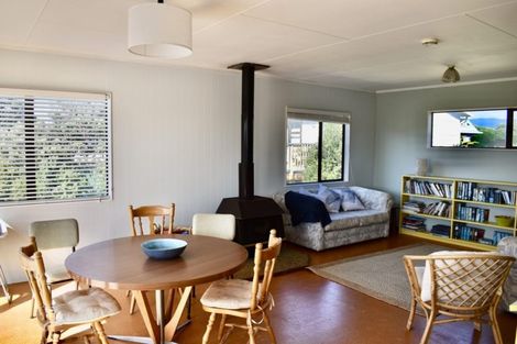Photo of property in 45 Manga-pirau Street, Waikawa Beach, Manakau, 5573