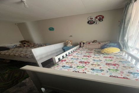 Photo of property in 2/25 Nearco Street, Randwick Park, Auckland, 2105