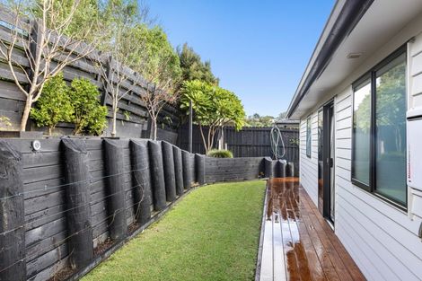 Photo of property in 61 Symes Drive, Red Beach, 0932