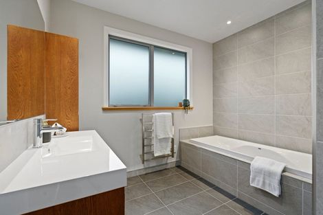 Photo of property in 9 Wetlands Street, Cambridge, 3434