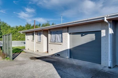 Photo of property in 2/211 Windsor Avenue, Parkvale, Hastings, 4122