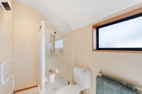 Photo of property in 2/433 Memorial Avenue, Burnside, Christchurch, 8053