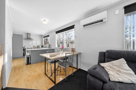 Photo of property in 74 New York Street, Martinborough, 5711