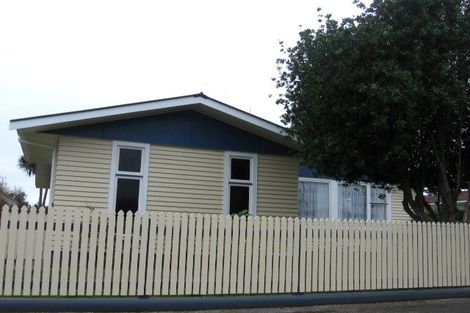 Photo of property in 34 Tararua Terrace, Cloverlea, Palmerston North, 4412