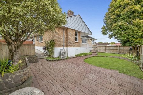 Photo of property in 11 Tampin Road, Hillpark, Auckland, 2102