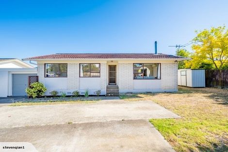 Photo of property in 2/32 Ballater Place, Highland Park, Auckland, 2010