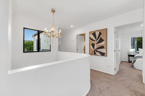 Photo of property in 97 Mt Lebanon Crescent, The Gardens, Auckland, 2105