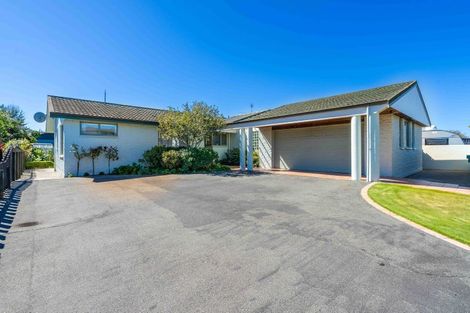 Photo of property in 32 Cruickshank Crescent, Rosedale, Invercargill, 9810