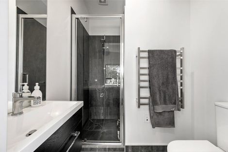 Photo of property in 4c Ferry Road, Days Bay, Lower Hutt, 5013