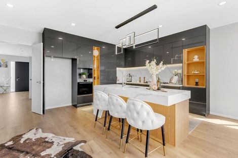 Photo of property in 22 Korowhiti Road, Clarks Beach, 2122