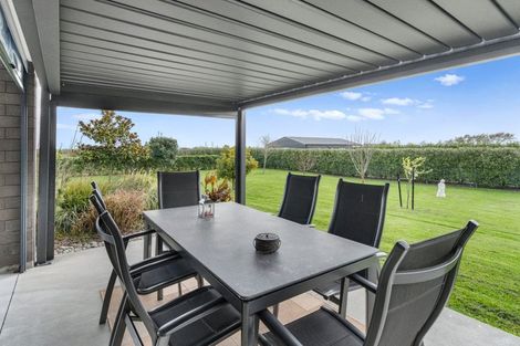 Photo of property in 9 Ruapai Drive, Levin, 5571