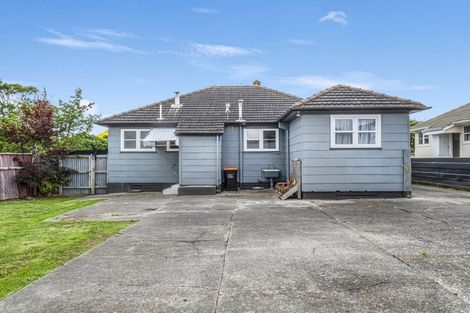 Photo of property in 17 Ngarimu Street, Roslyn, Palmerston North, 4414