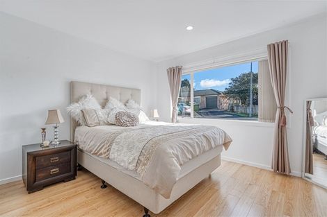 Photo of property in 4 Camberley Court, Manurewa East, Auckland, 2102