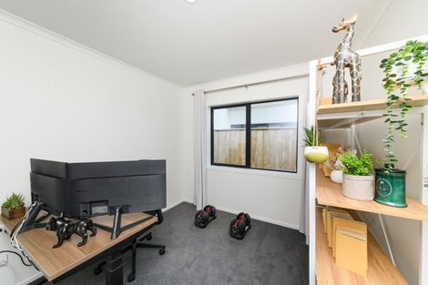 Photo of property in 12 Corsica Court, Fitzherbert, Palmerston North, 4410