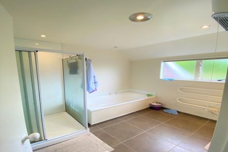 Photo of property in 6 Audley Gate, Avonhead, Christchurch, 8042