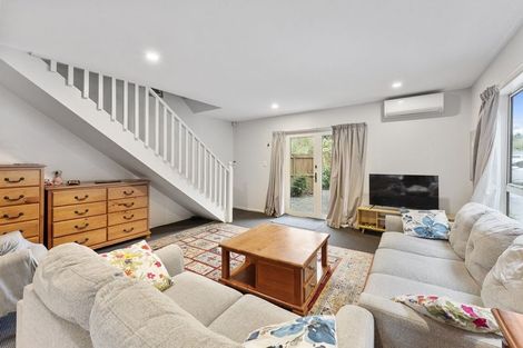 Photo of property in 2/8 Waldie Grove, Avalon, Lower Hutt, 5011