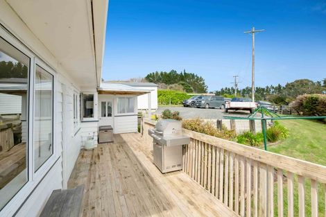 Photo of property in 95 Mangakura Road, Helensville, 0800