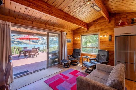 Photo of property in 8 Bayview Crescent, Duvauchelle, 7581