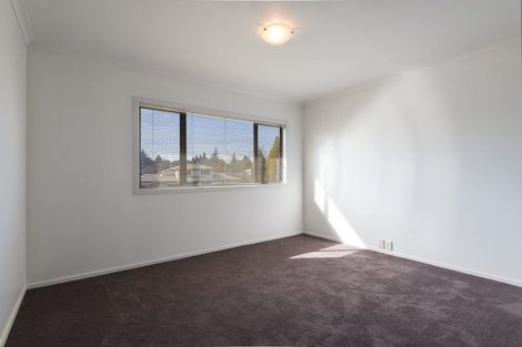 Photo of property in 14/64 Kawaha Point Road, Kawaha Point, Rotorua, 3010
