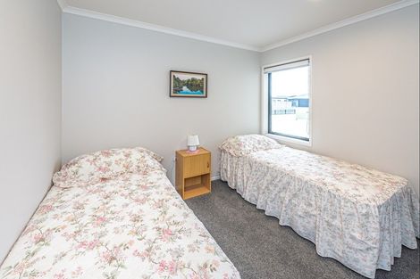 Photo of property in 33 Magnolia Crescent, Tawhero, Whanganui, 4501