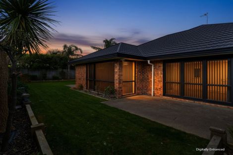Photo of property in 72 Geneva Terrace, Kelvin Grove, Palmerston North, 4414