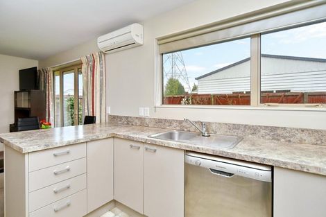 Photo of property in 4/318 Waterloo Road, Islington, Christchurch, 8042