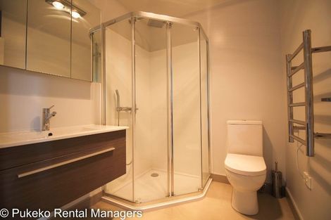 Photo of property in 26/11 Ray Small Drive, Papakura, 2110