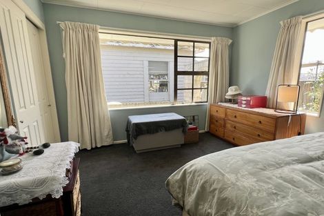 Photo of property in 140 Princes Street, Strathern, Invercargill, 9812