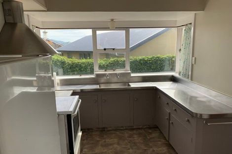 Photo of property in 36 South Road, The Glen, Dunedin, 9011