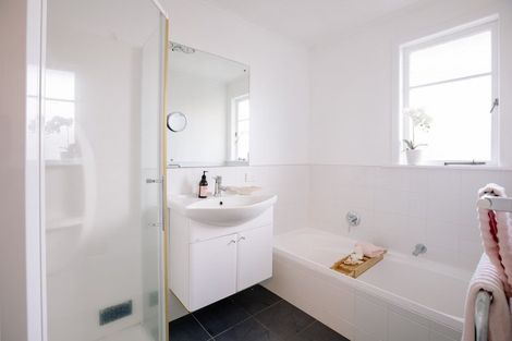 Photo of property in 141 Williams Street, Cambridge, 3434