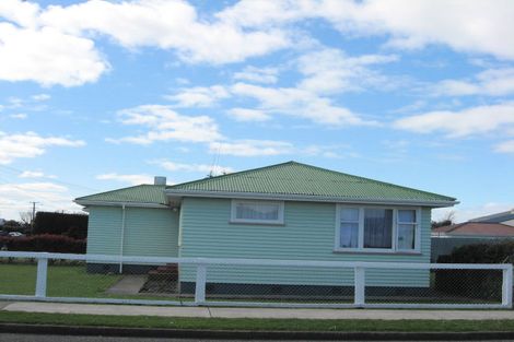 Photo of property in 1 Meadowvale Drive, Levin, 5510