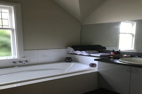 Photo of property in 172 Nevay Road, Karaka Bays, Wellington, 6022