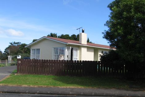 Photo of property in 123 Riverpark Crescent, Henderson, Auckland, 0610