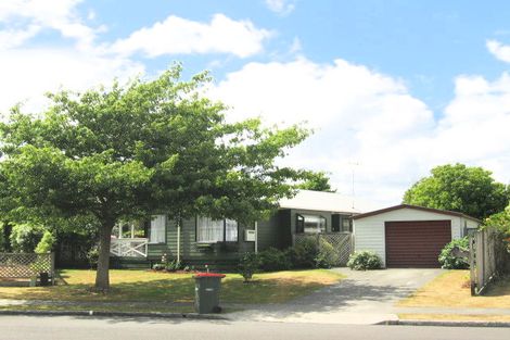 Photo of property in 8 Donegal Grove, Birchville, Upper Hutt, 5018