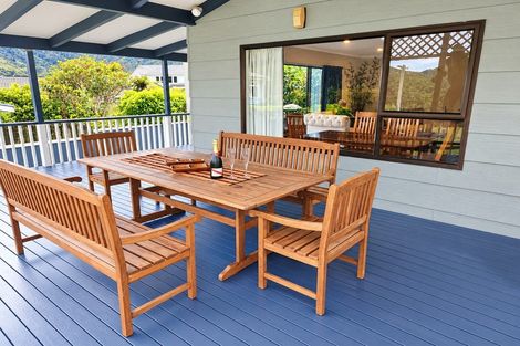 Photo of property in 11 Okiwi Crescent, Okiwi Bay, French Pass, 7193