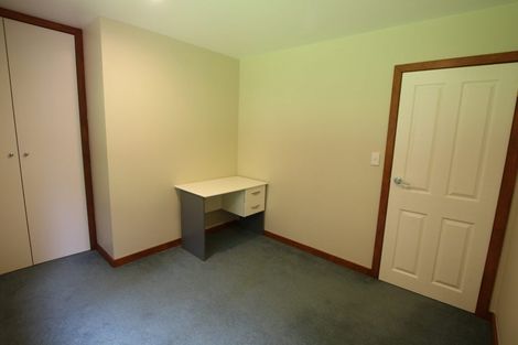 Photo of property in 2 Cascade Avenue, Waiatarua, Auckland, 0604