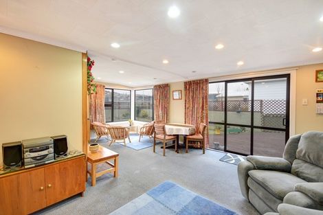 Photo of property in 45 Kirkcaldy Street, South Dunedin, Dunedin, 9012