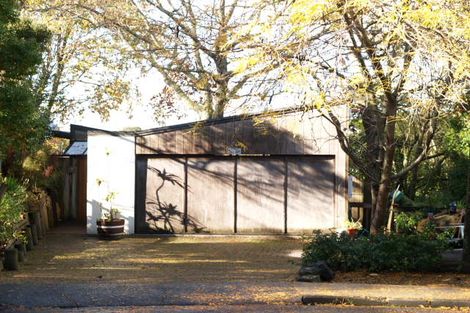 Photo of property in 35 Tanglewood Place, Cockle Bay, Auckland, 2014
