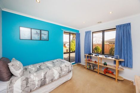 Photo of property in 34 Meridian Grove, Kelvin Grove, Palmerston North, 4414