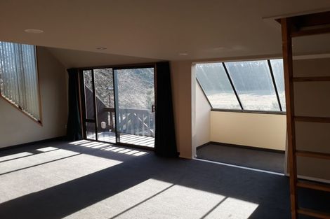 Photo of property in 4 Regalwood Close, Parklands, Christchurch, 8083