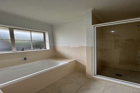 Photo of property in 12 Darimouth Place, Albany, Auckland, 0632