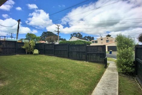 Photo of property in 1/54 Northboro Road, Belmont, Auckland, 0622