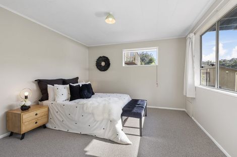 Photo of property in 25 Yarrow Place, Papakowhai, Porirua, 5024