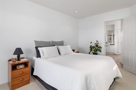 Photo of property in 126a Marine Parade, Mount Maunganui, 3116