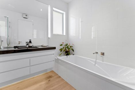 Photo of property in 9 Penzance Road, Mairangi Bay, Auckland, 0630