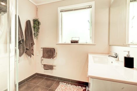 Photo of property in 37 Frederick Drive, Dinsdale, Hamilton, 3204